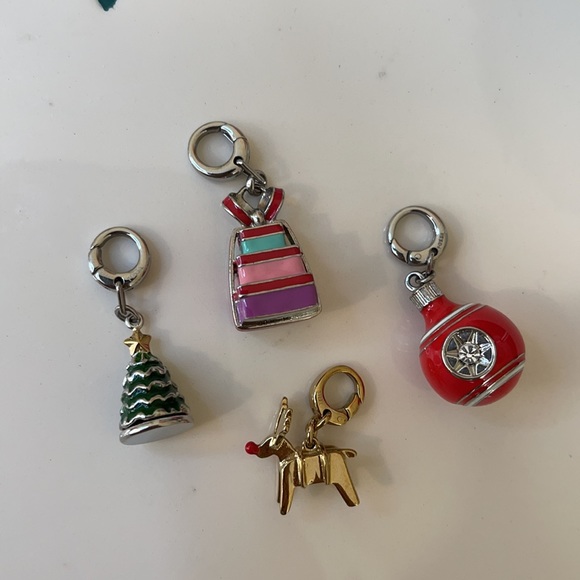 Fossil Christmas Pendants - Picture 4 of 7